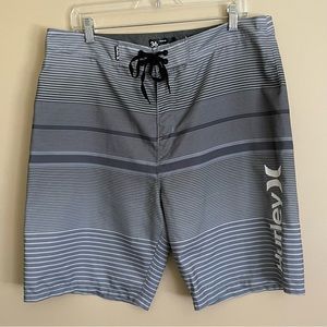 Hurley Men's Gray White Striped Board Shorts Swim Back Pocket Size 36